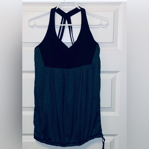#207 Lululemon hot class tank size 4, PTP 15 - Picture 3 of 8